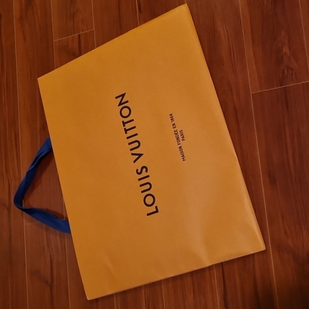 LOUIS VUITTON Gift Bag